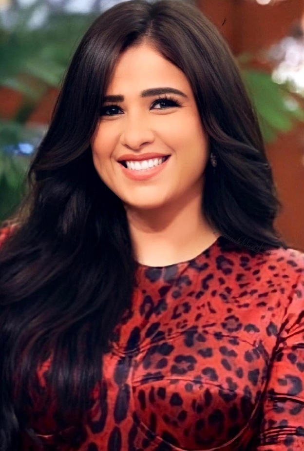 ياسمين عبد العزيز 