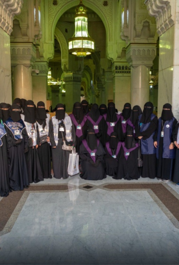 أكثر من 1000 متطوعة و14 جهة نسائية تشارك في خدمة ضيوف الرحمن - الصورة الرئيسية