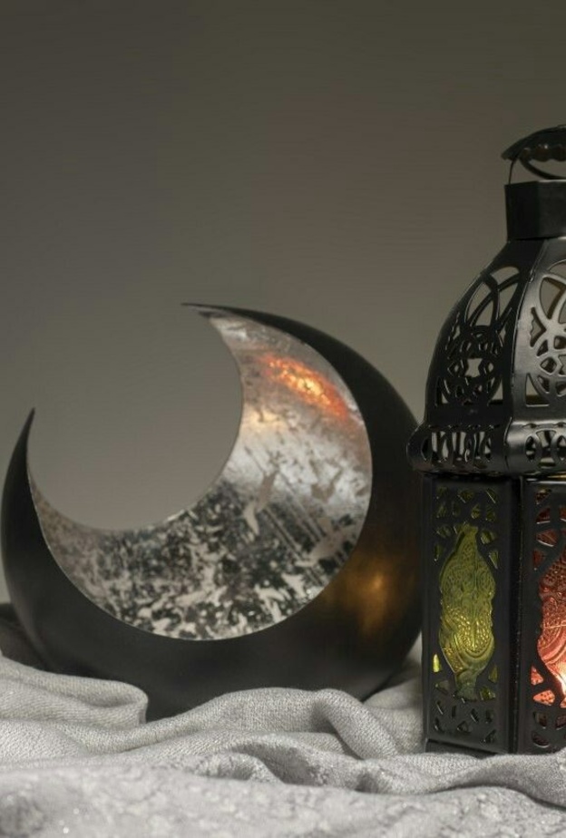 اكسسوارات رمضانية من المعدن وبأسلوب فينتاج