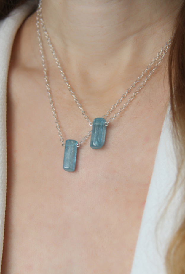 الأكوامارين حجر الحظ لمواليد شهر آذارمارس