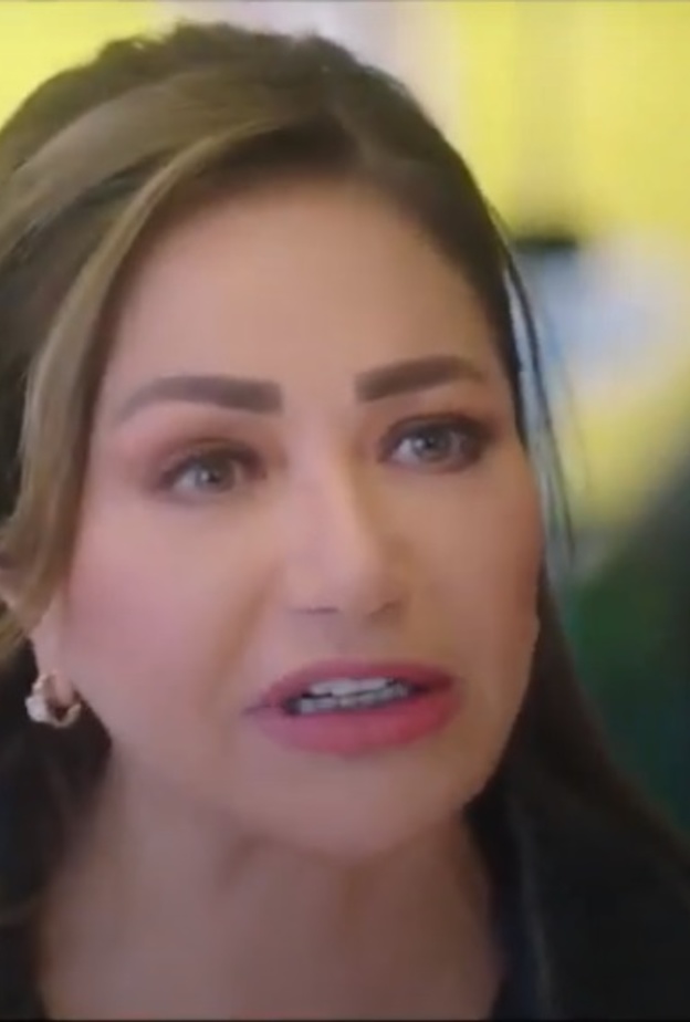ليلى علوي في مسلسل "دنيا تانية" 
