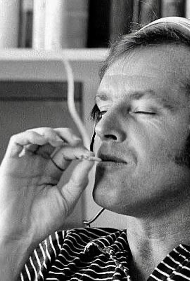 جاك نيكلسون Jack Nicholson يعيش في عزلة بسبب السمنة المفرطة