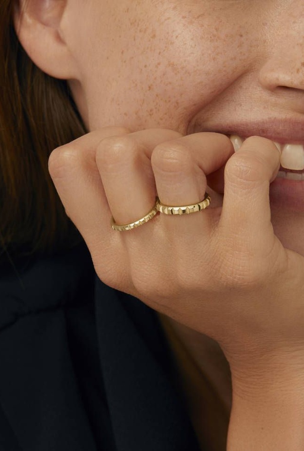 خاتم عصري وذهبي من بوشرون Boucheron 