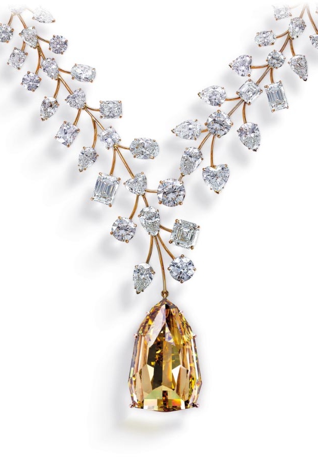 دخلت دار معوض  موسوعة غينيس بفضل عقد L'Incomparable