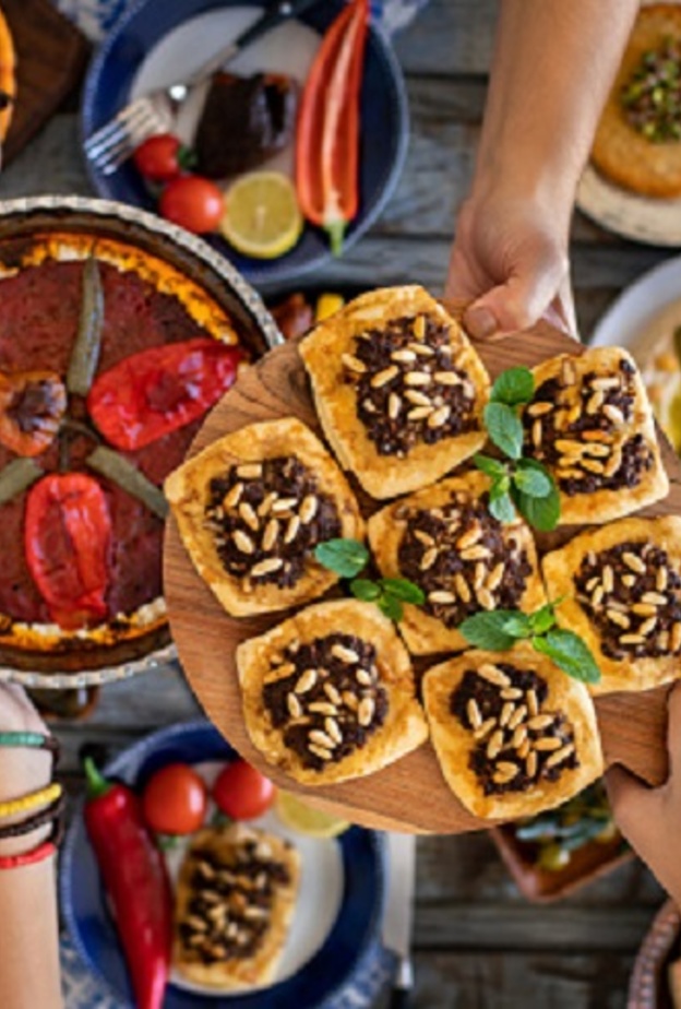 أطعمة تسبب الخمول والتعب في رمضان