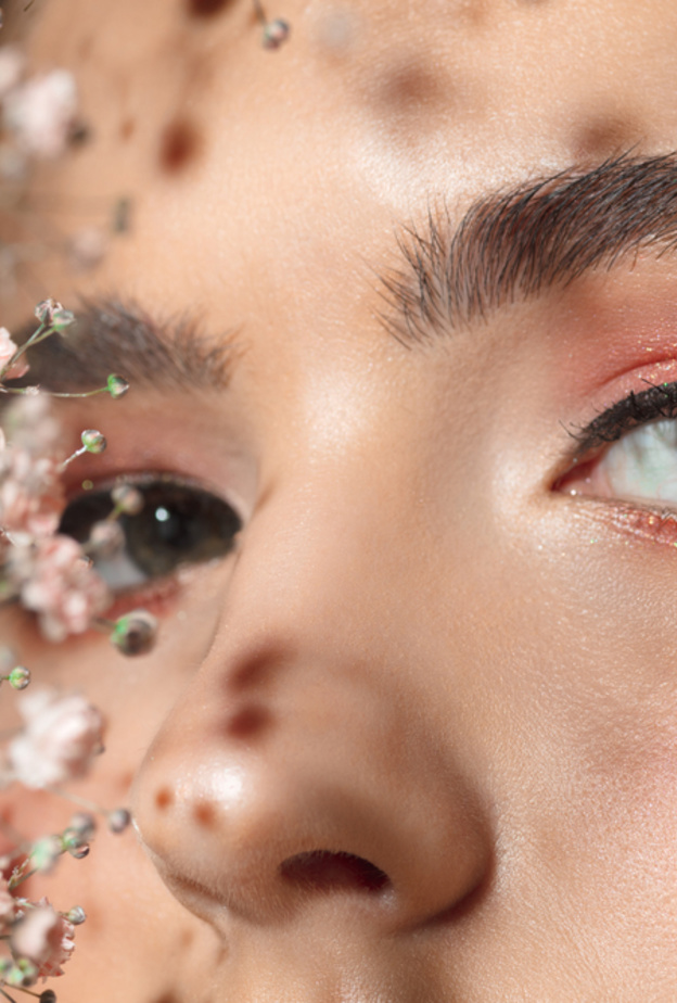 رسمات مكياج بالايلاينر الابيض لعروس عيد الفطر 2022 (2)