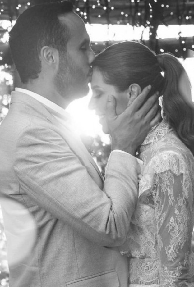 زواج كارلا حداد اثار الجدل حين اعلانه