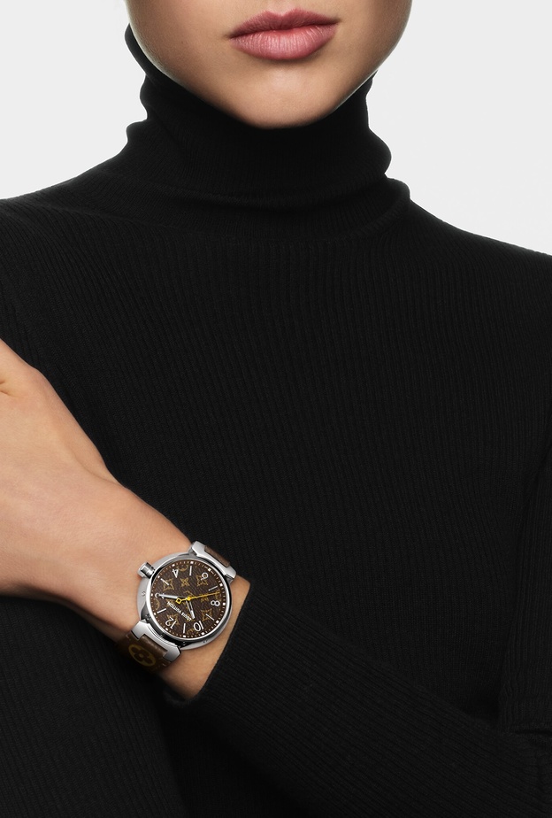 ساعة نسائية مميزة تناسب يوم عملي⁩