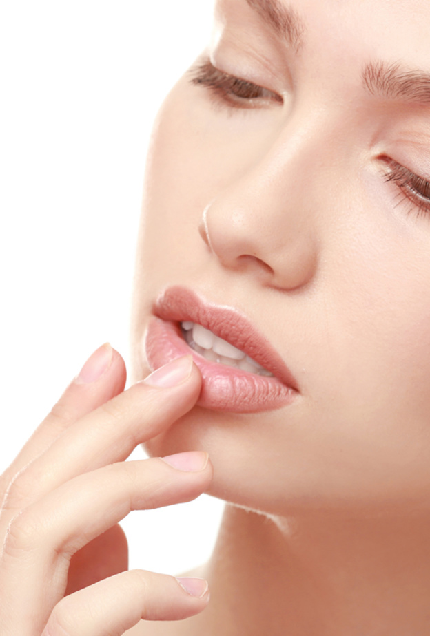 خلطات طبيعية من التوت لتوريد الشفايف قبل عيد الفطر