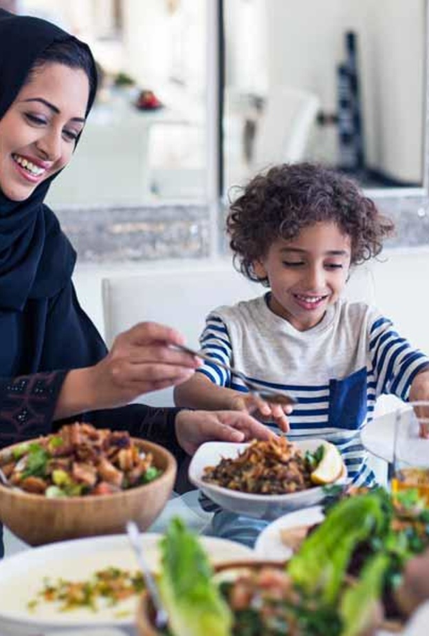 كيف تكونين على استعداد لأي دعوات مفاجئة على الإفطار في رمضان