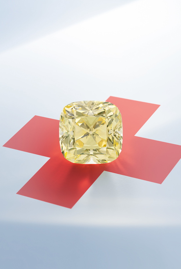 ماسة الصليب الأحمر تعرض في مزاد كريستيز جنيف مايو 2022