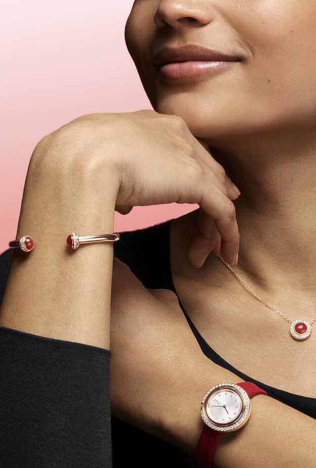 مجوهرات حجر الكارنيليان للتعبير عن الأناقة في سهرات رمضان وعيد الفطر