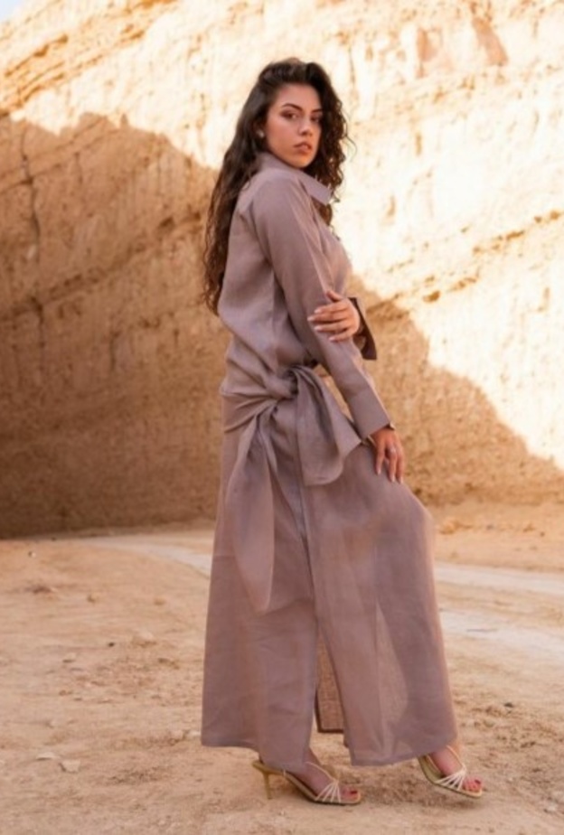 من مجموعة رمضان 2022 من المصممة دانة أبو أحمد