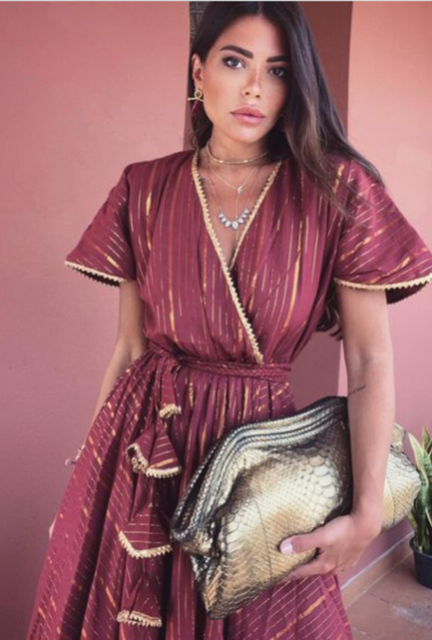 تنسيق أزياء ذات طابع شرقي على طريقة العنود بدر لرمضان 2022