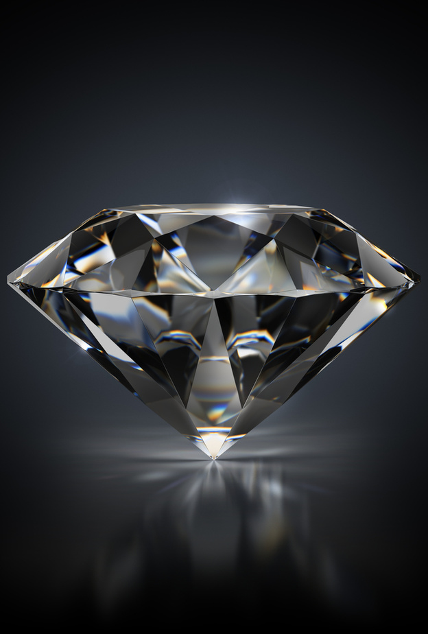 يتلّون حجر الألماس بالأسود نتيجة الشوائب الكثيرة