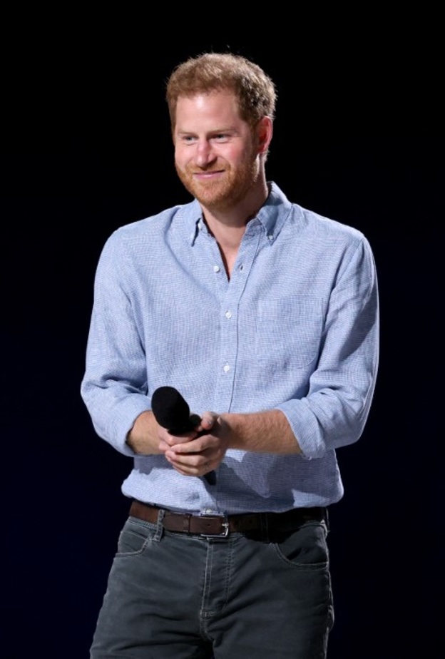 الأمير هاري يفاجئ المشاركين في دورة Invictus Games بمكالمة فيديو