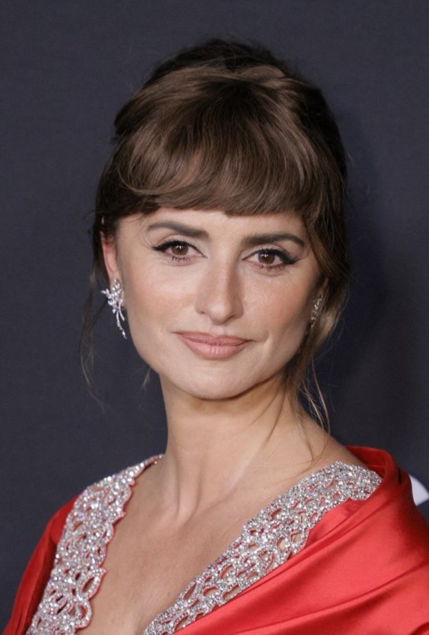 أسرار مكياج بينيلوبي كروز بمناسبة عيد ميلادها الـ 48