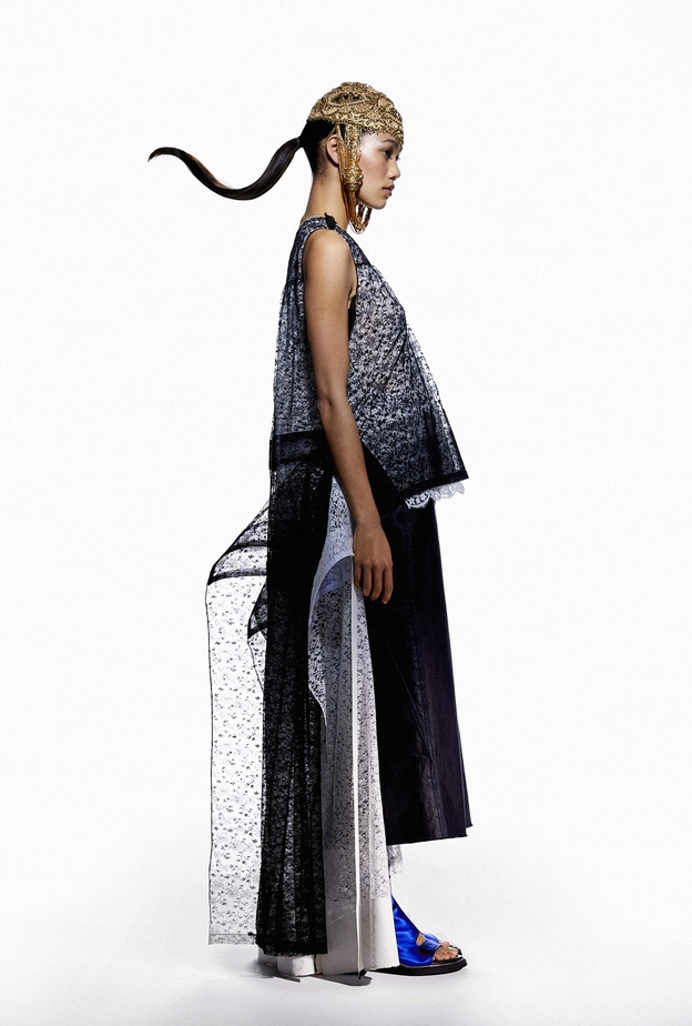 جلسة تصويرية خاصة بـ "هي" تحت عنوان Bold & Modern