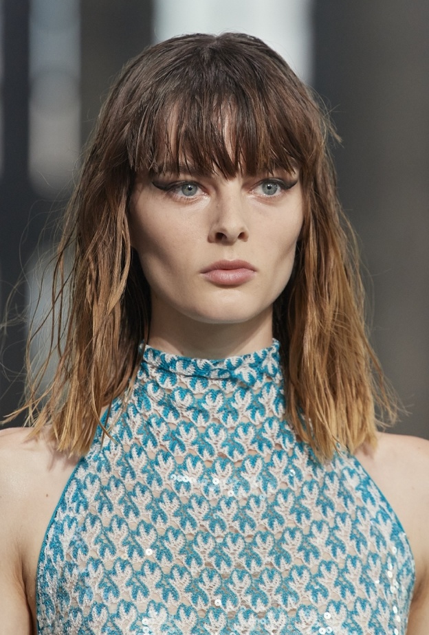 تسريحات شعر عصرية مع الغرة المبللة من دار Missoni