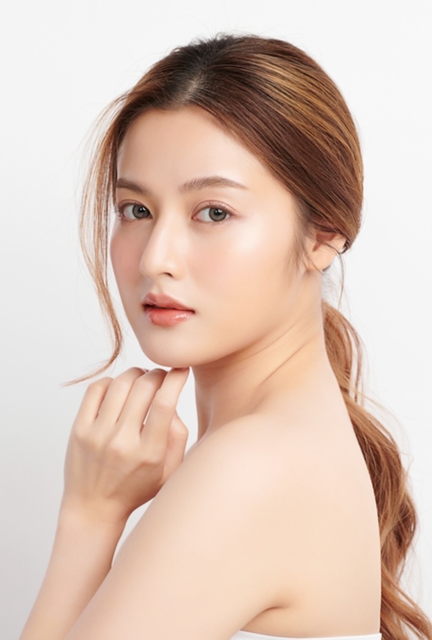 تقشير الجسم بالليزر تساعد في تحسين مشاكل الجلد المختلفة