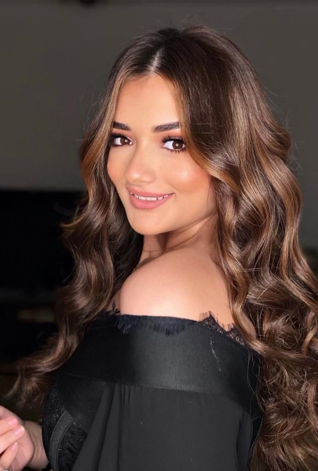 تسريحات شعر ومكياج ناعم للصبايا من وحي ملك زاهر في عيد الفطر