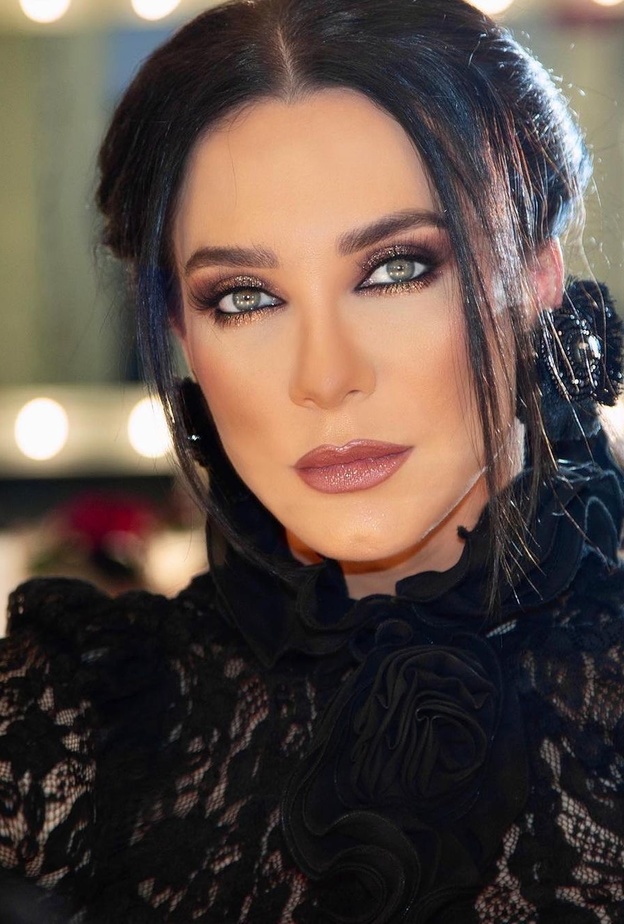 أحدث إطلالات سلاف فواخرجي الجمالية بعد إعلان طلاقها