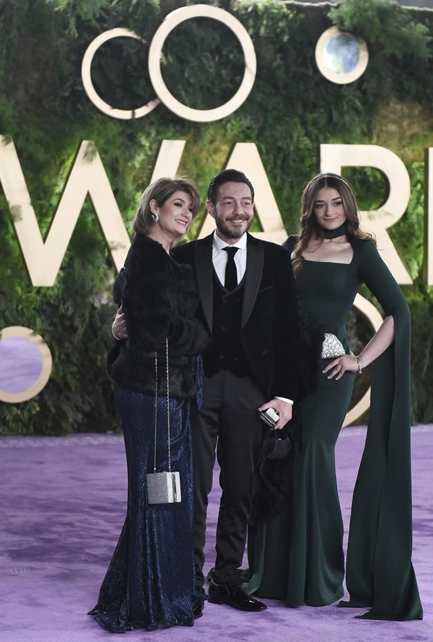 أحمد زاهر وابنته ملك وزوجته