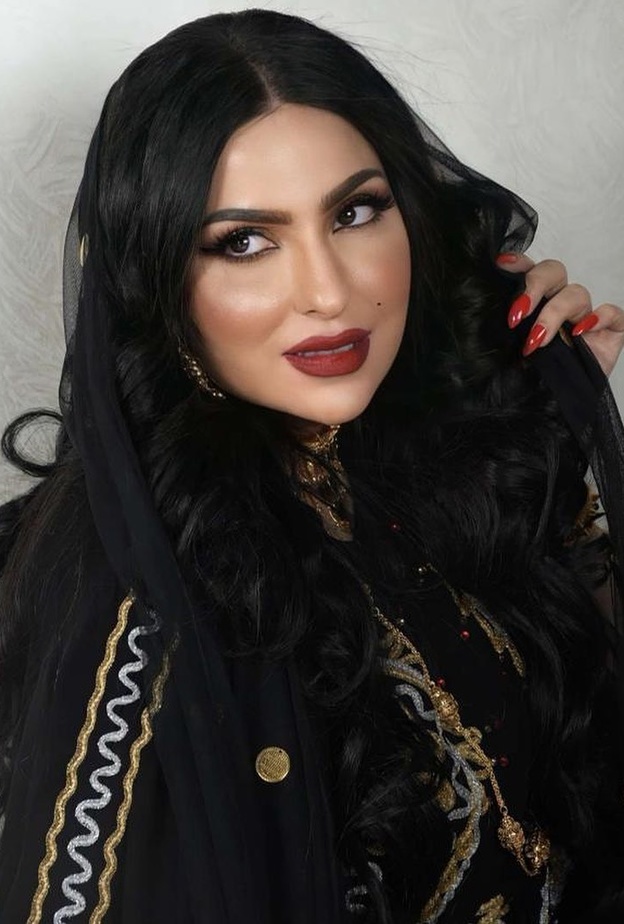 زينب العسكري