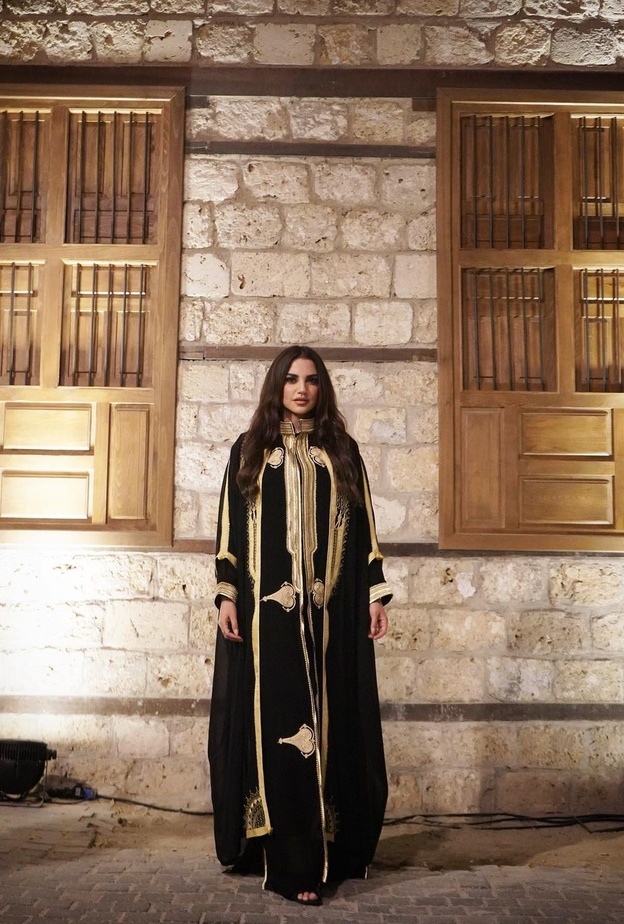 درة بالجبة التونسية الشهيرة