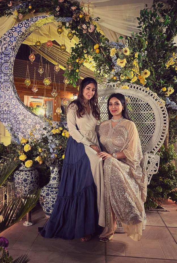 لجين وأسيل عمران