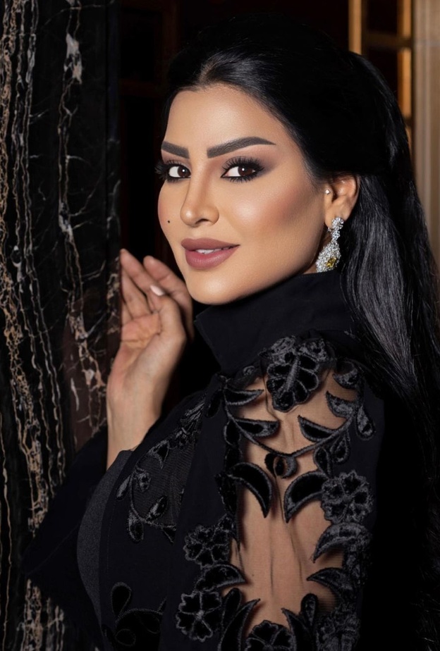 مكياج سموكي أسود من وحي احدث إطلالة لـ ريم عبدالله 