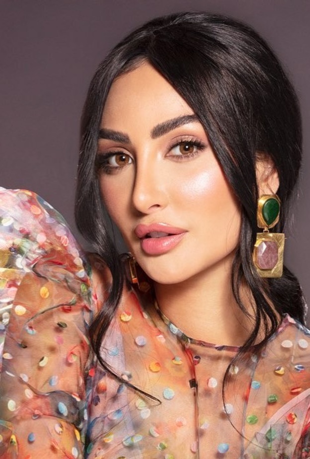 أحدث إطلالات جمالية راقية استوحيها من النجمات في أمسيات شهر رمضان