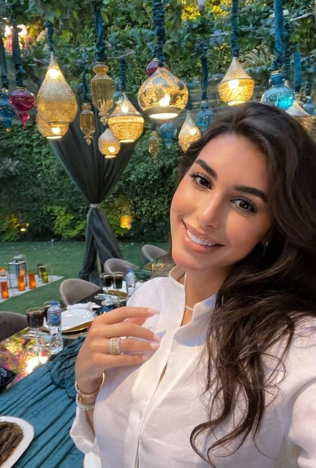  ياسمين صبري وأحمد أبو هشيمة يستعرضان رفاهية العزومة الرمضانية في منزلهما