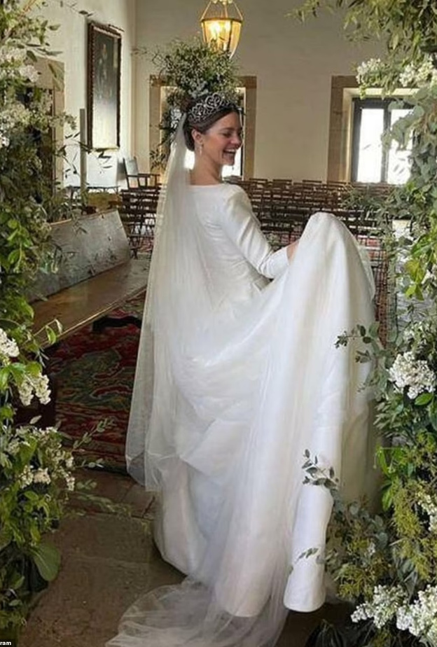 وريثة زارا في حفل زفاف ابنة الزوج السابق للأميرة كارولين