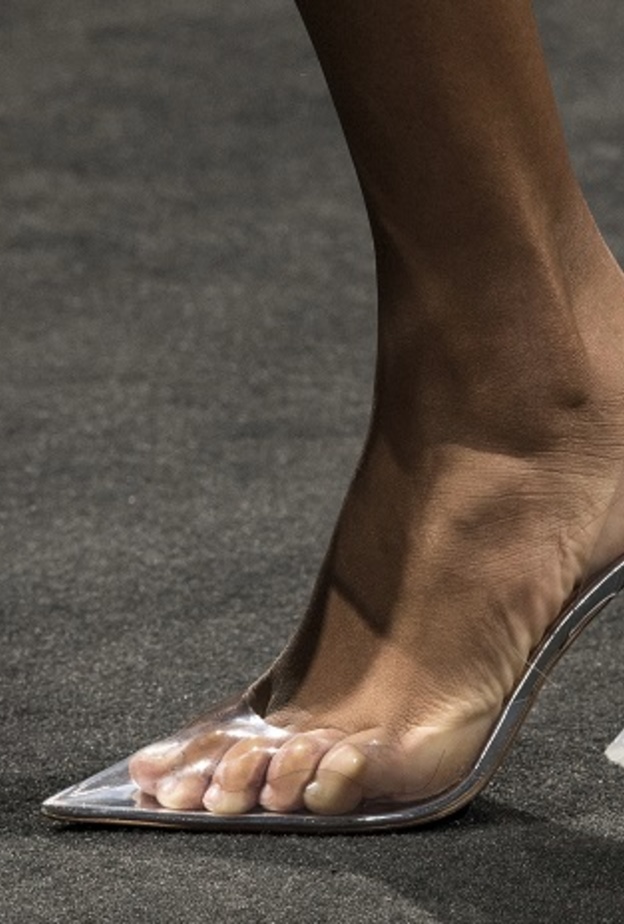 موضة أحذية صيف 2022 ذات التصميم الشفاف صيحة العام من Az Factory