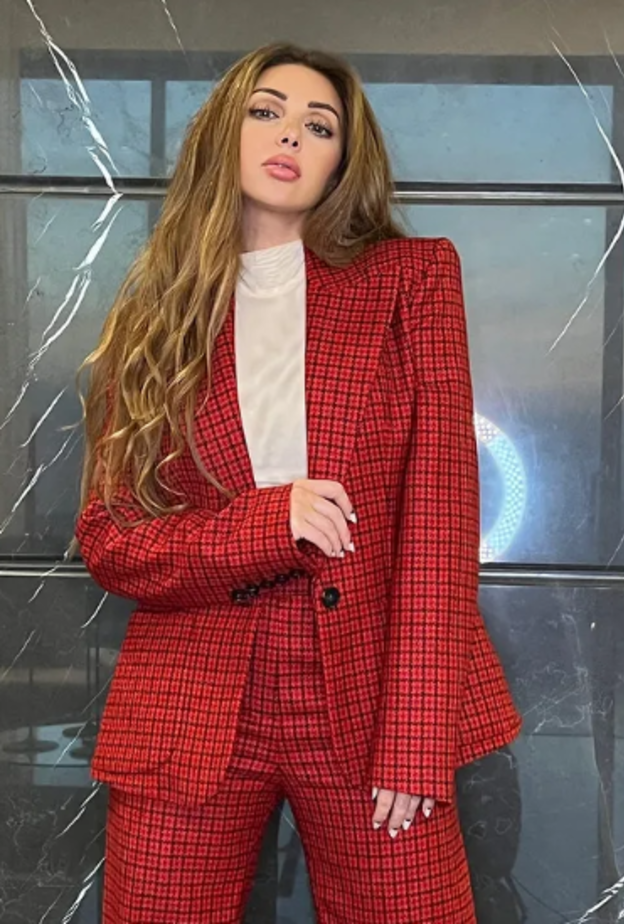 الإطلالة ميريام فارس من توقيع "أليكسندر فوتير"