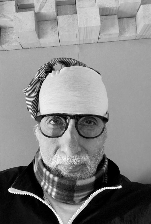 أميتاب باتشان يخطط للعودة للقاءاته الأسبوعية مع معجبيه بعد غياب عامين