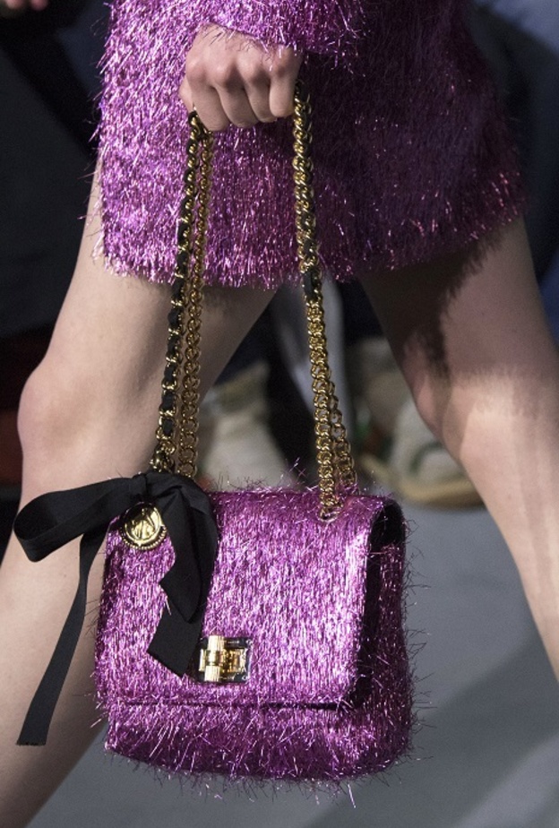 موضة حقائب صيف 2022 باللّون البنفسجي من Lanvin