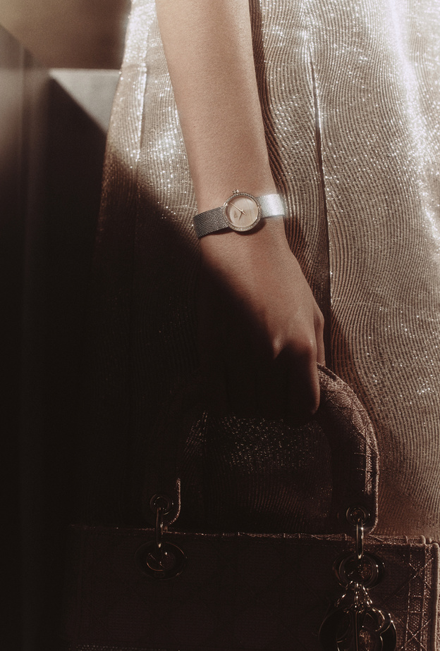 ساعة "لا ديه دو ديور ساتين" LA D DE DIOR SATINE الجديدة إصدار خاص بالشرق الأوسط