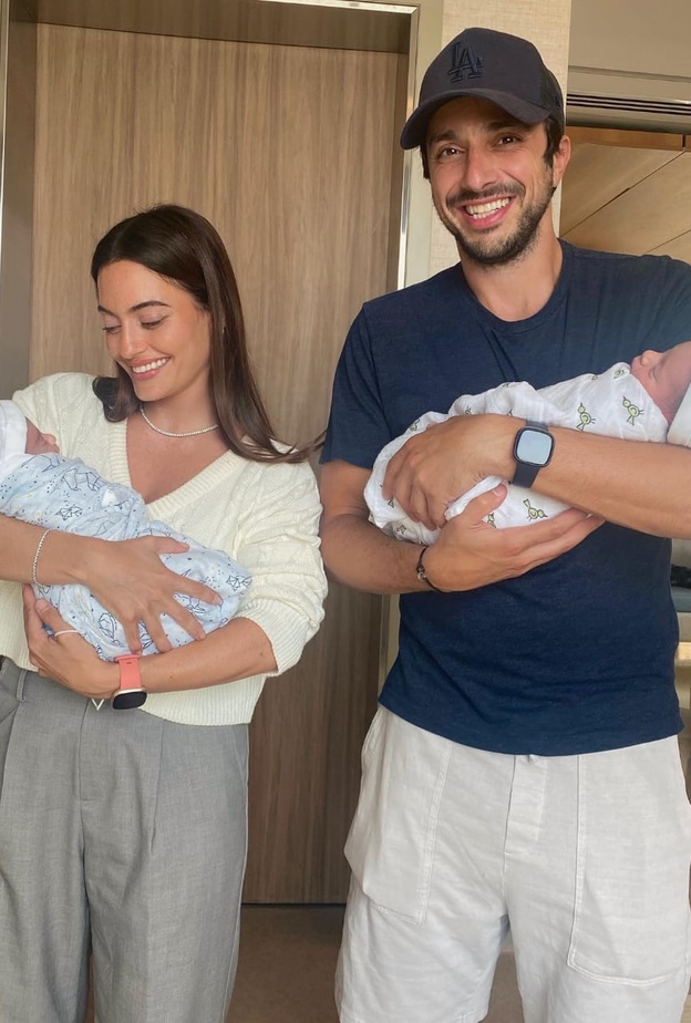 كارن وازن تحتفل بولادة التوأم الثاني لشقيقتها جيسيكا