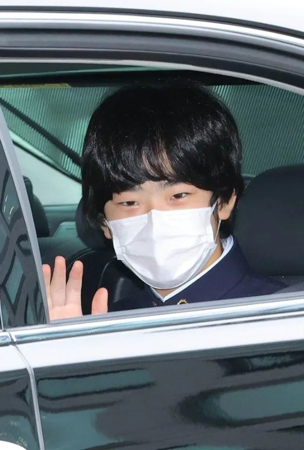 تشديد الحراسة حول مدرسة الأمير هيساهيتو بسبب تهديد أمني جديد