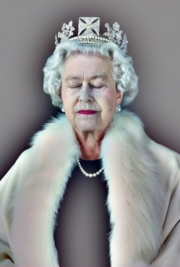 دار سوثبي للمزادات تستضيف معرضا لصور الملكة وإليزابيث الأولى مع تيجان ثمينة