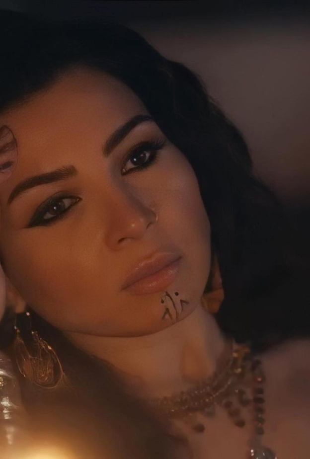 مي عز الدين 