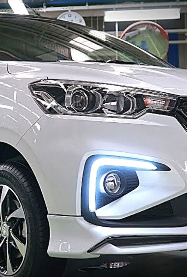 Ertiga  سيارة عائلية يابانية جديدة بـ 7 مقاعد