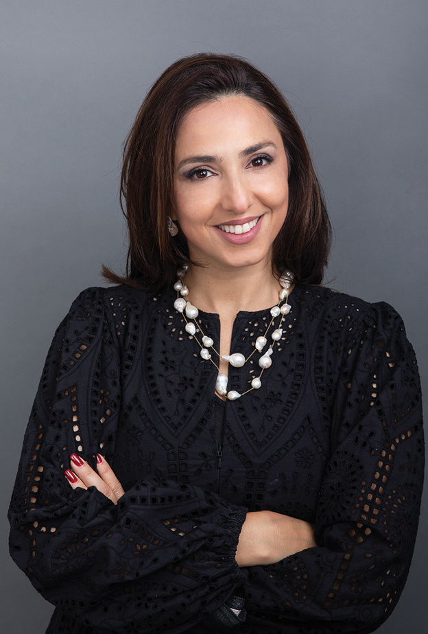 حوار مجلة "هي" مع هالة خياط المديرة الإقليمية لـ "آرت دبي"