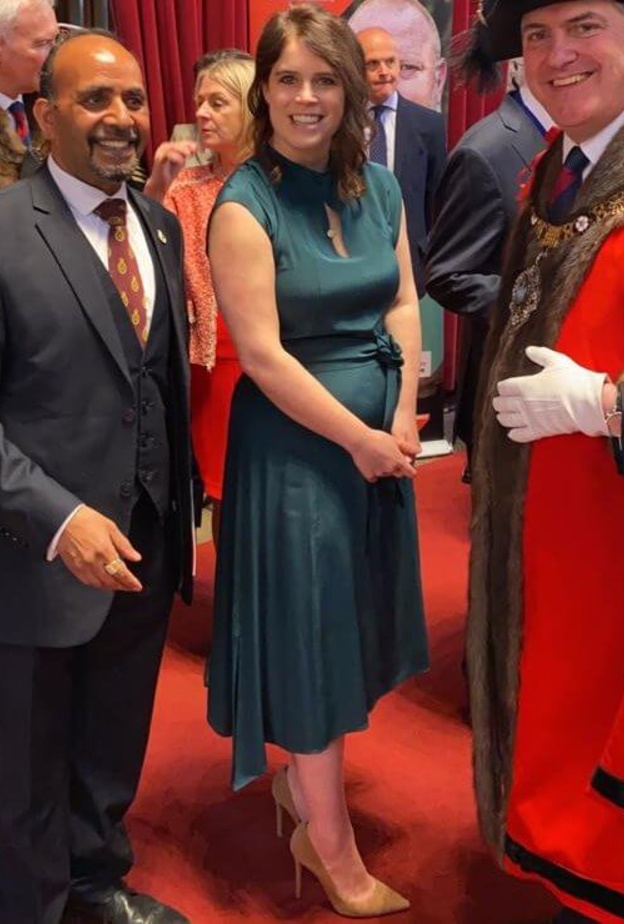 الأميرتين بياتريس ويوجين تقومان بمهمة رسمية مشتركة