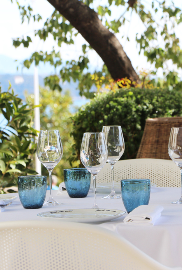 مجموعة منتجعات سوسيتيه دي بان دو مير تفتتح فرعاً لمطاعم أم شريف في فندق دو باريس مونتي كارلو