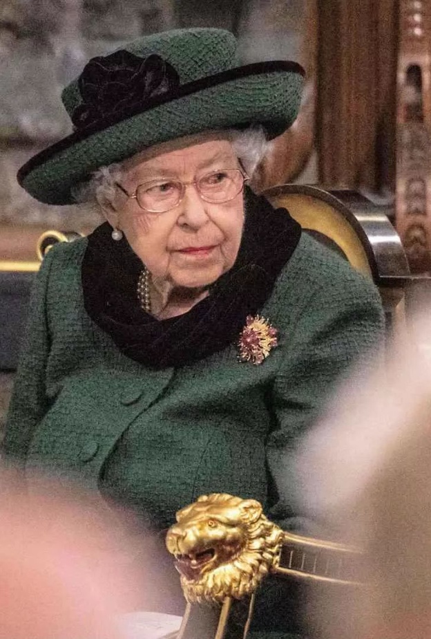 الملكة إليزابيث الثانية تصل إلى ساندرينجهام