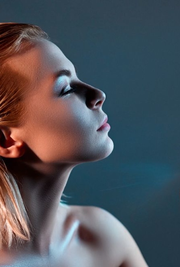 أحدث إصدارات العطور 2022 التي يُنصح بتجربتها للمرأة في العيد