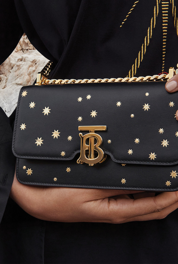 مجموعة كونستليشنز الكبسولية من BURBERRY